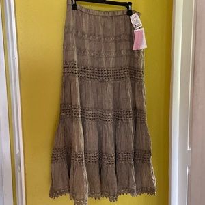 Greenish/gray women’s full length skirt.